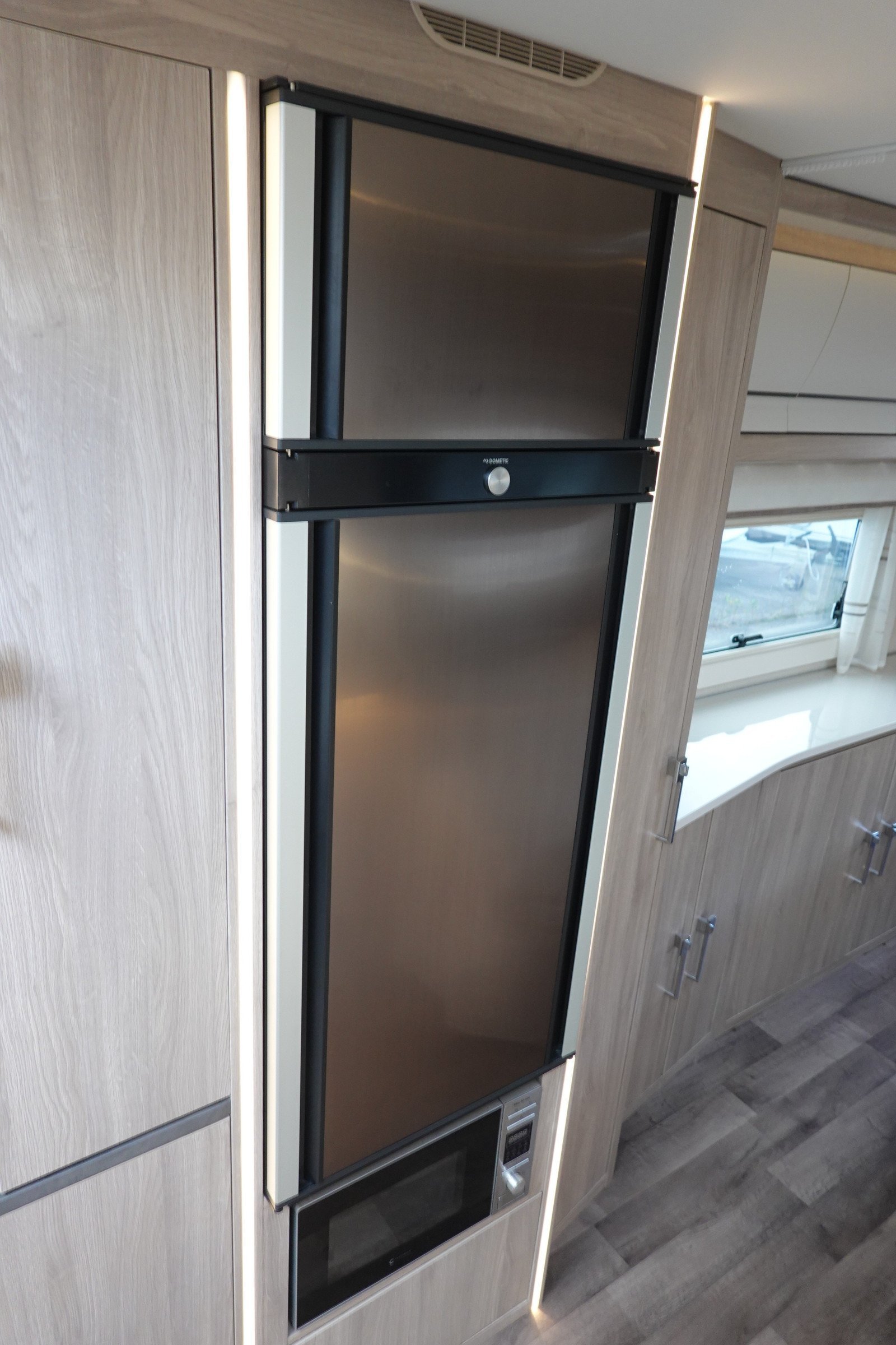 CARAVANE KABE IMPERIAL HACIENDA 1000 CU/DU TDL KS – Image 11