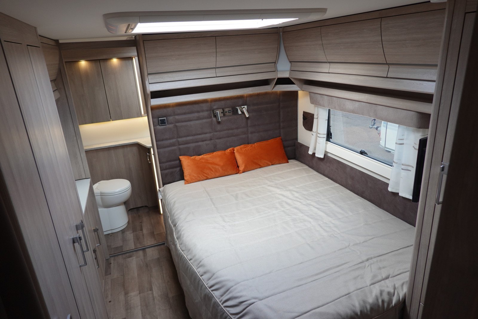 CARAVANE KABE IMPERIAL HACIENDA 1000 CU/DU TDL KS – Image 4