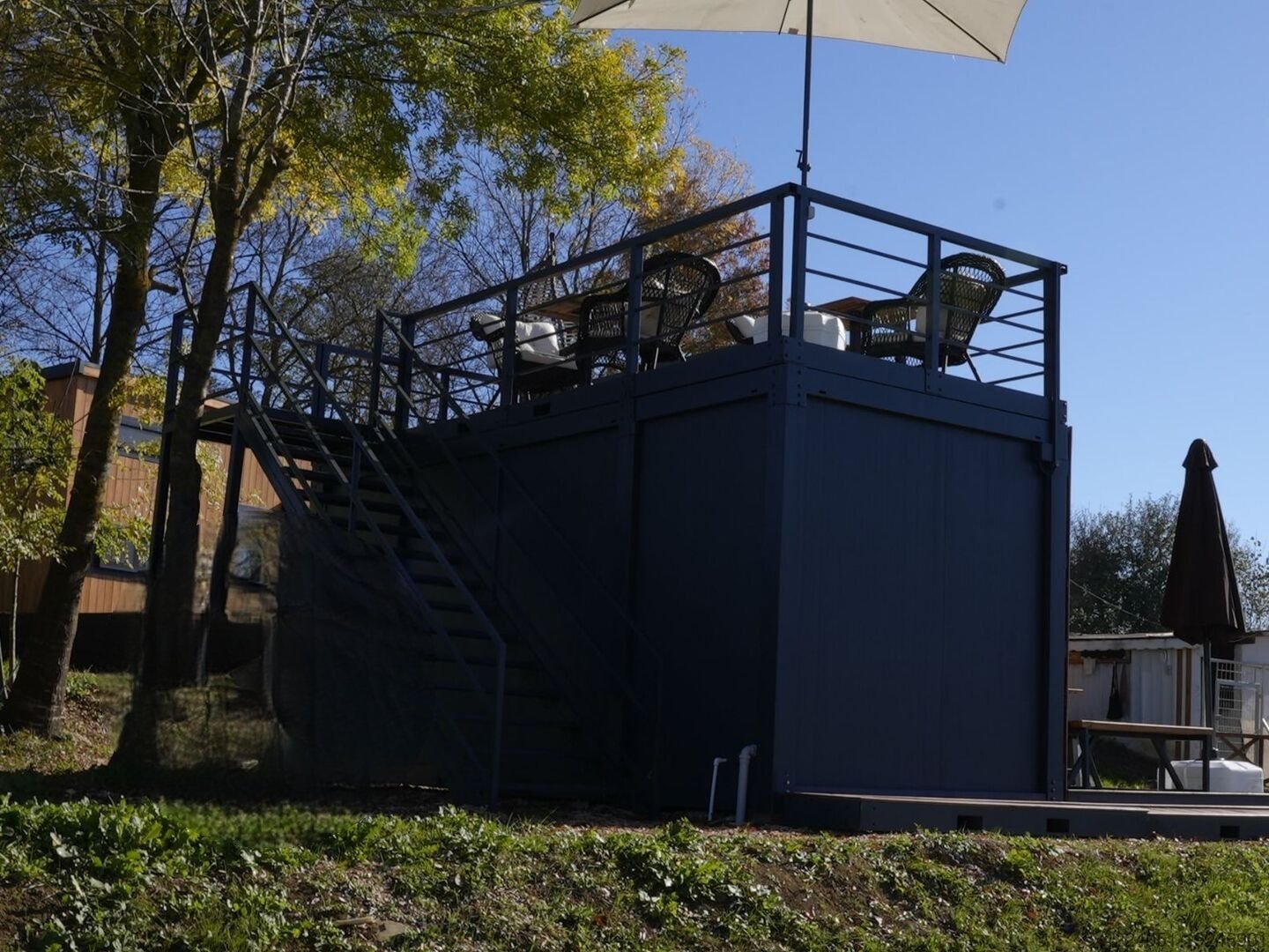 Conteneur Café avec véranda – Image 10