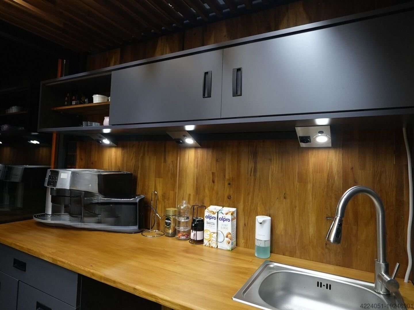 Conteneur Café avec véranda – Image 2