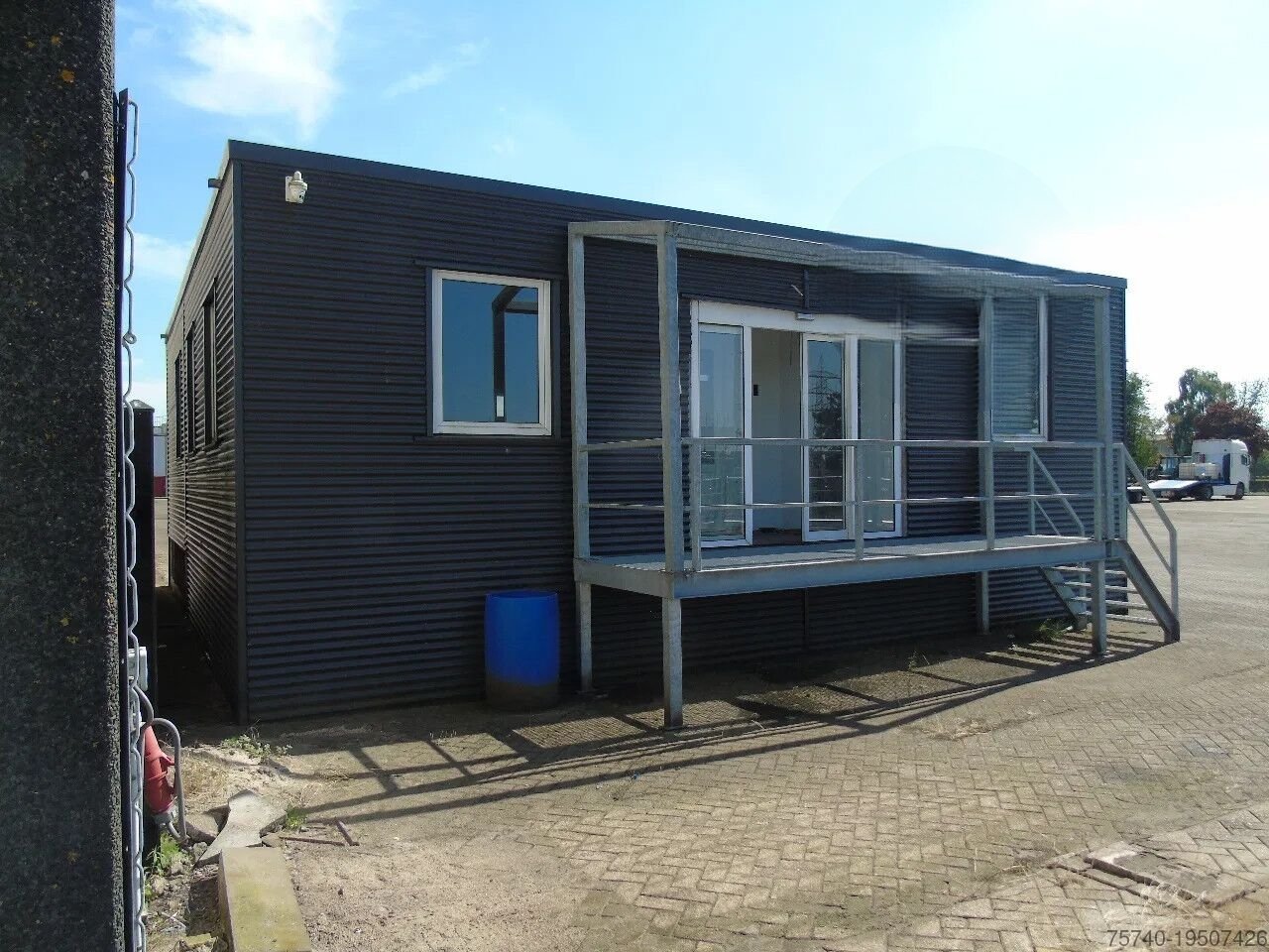 Conteneur de bureaux/résidentiels de 100 m² – Image 12