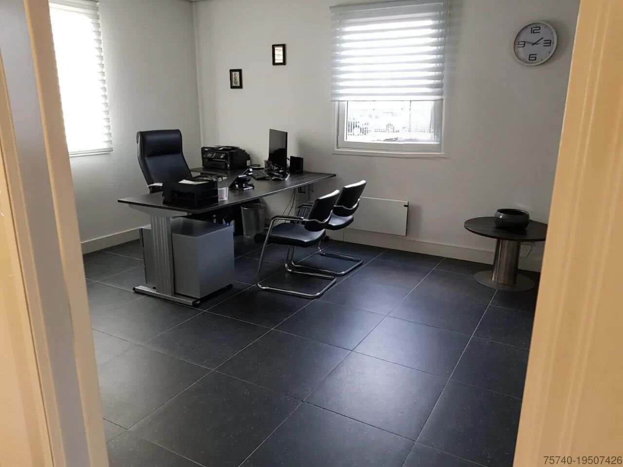 Conteneur de bureaux/résidentiels de 100 m² – Image 10