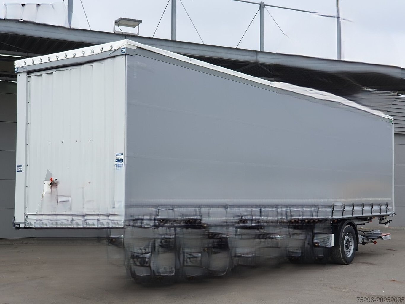 Semi-remorque Bâches coulissantes Hayon City Lift + essieu – Image 2