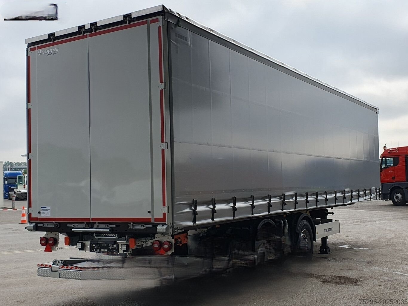 Semi-remorque Bâches coulissantes Hayon City Lift + essieu – Image 11