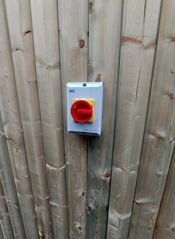 Bureau à domicile / Salle de sport - conversion de conteneur d'expédition – Image 5