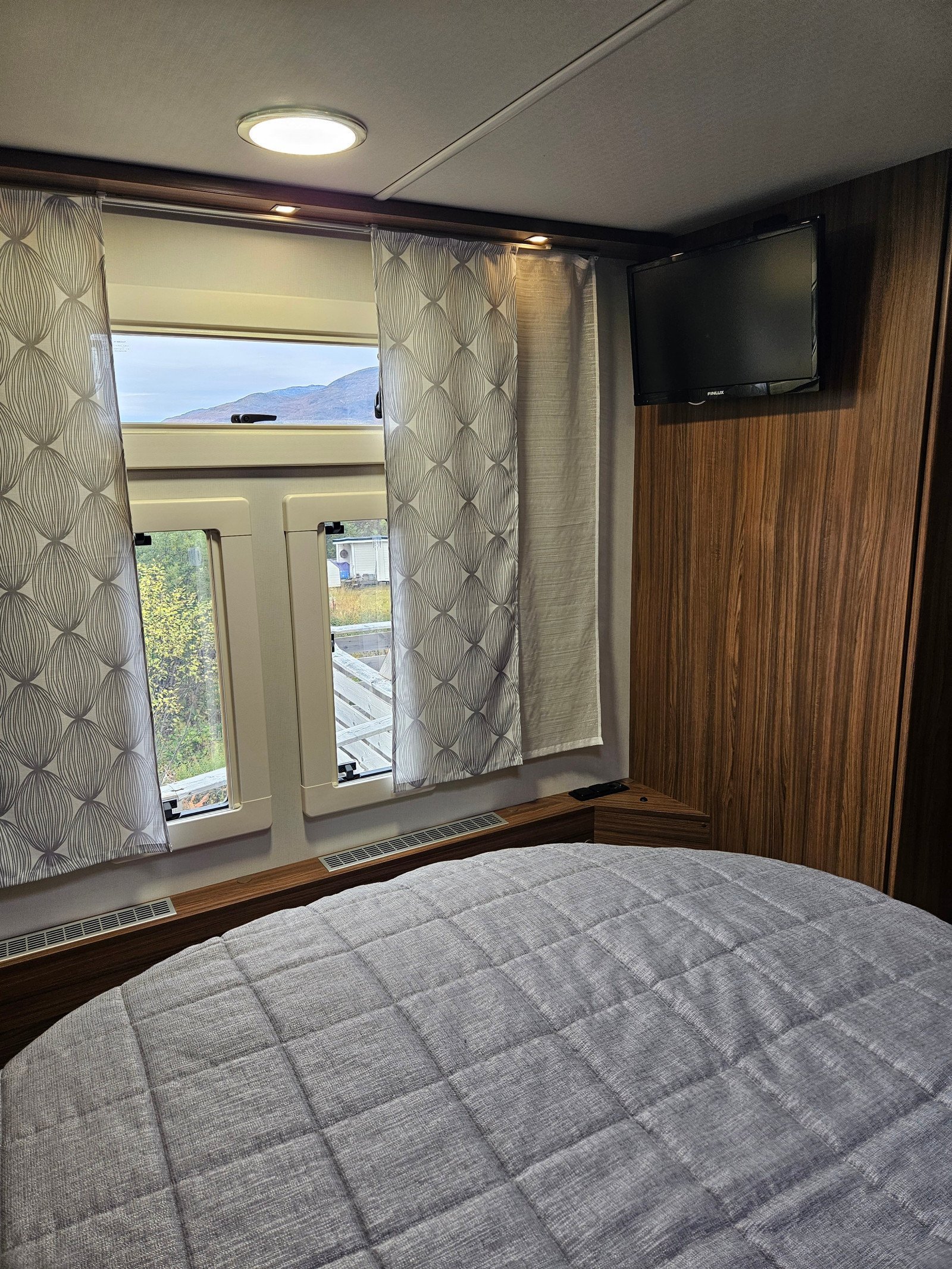 Caravane Customized Polar 730 – Image 11