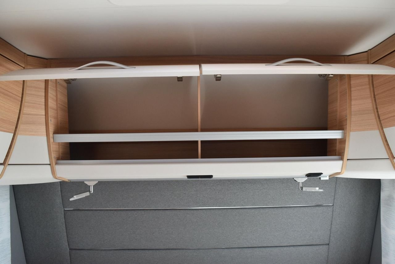 Caravane Dethleffs Camper 460 EL – Image 16