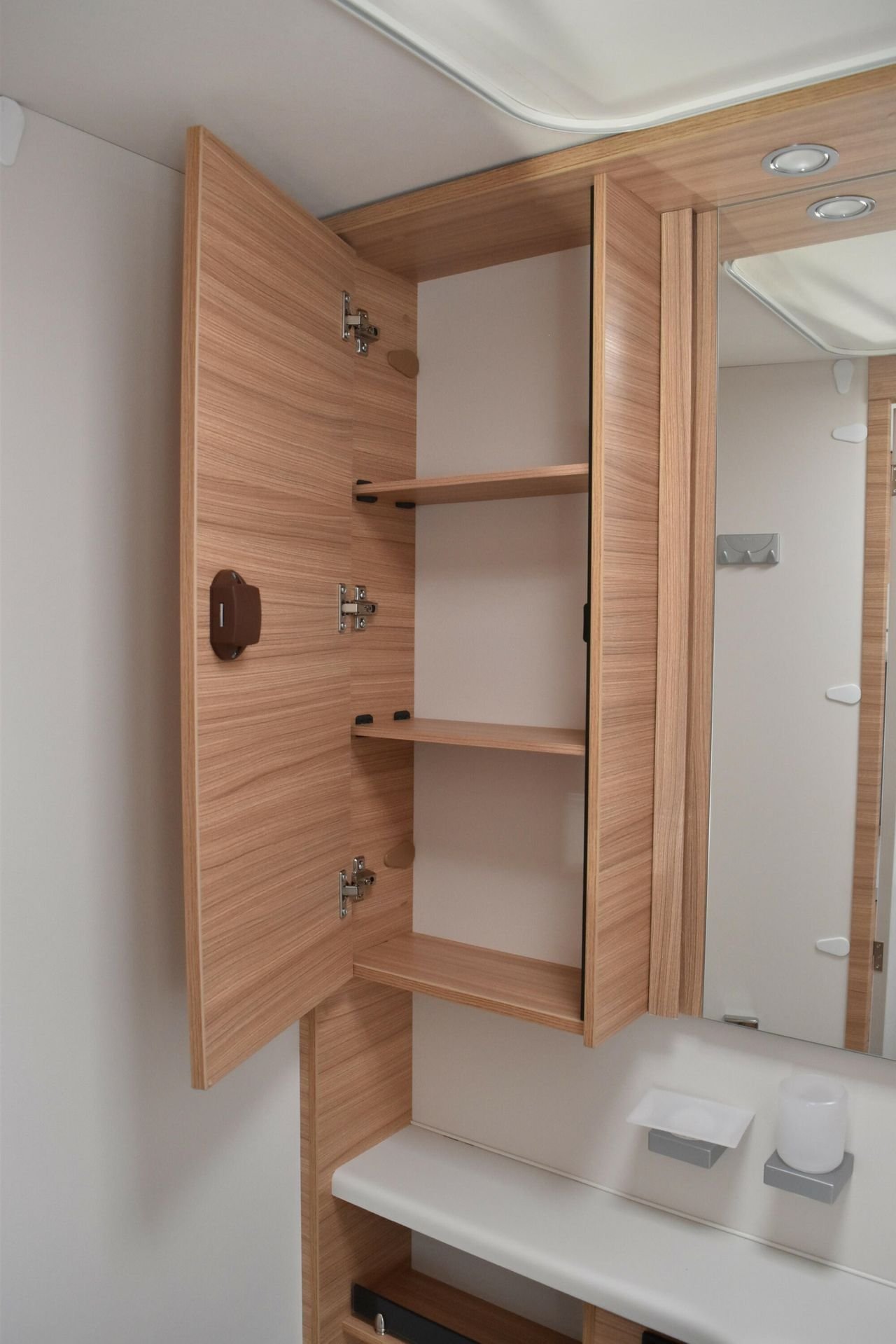 Caravane Dethleffs Camper 460 EL – Image 20