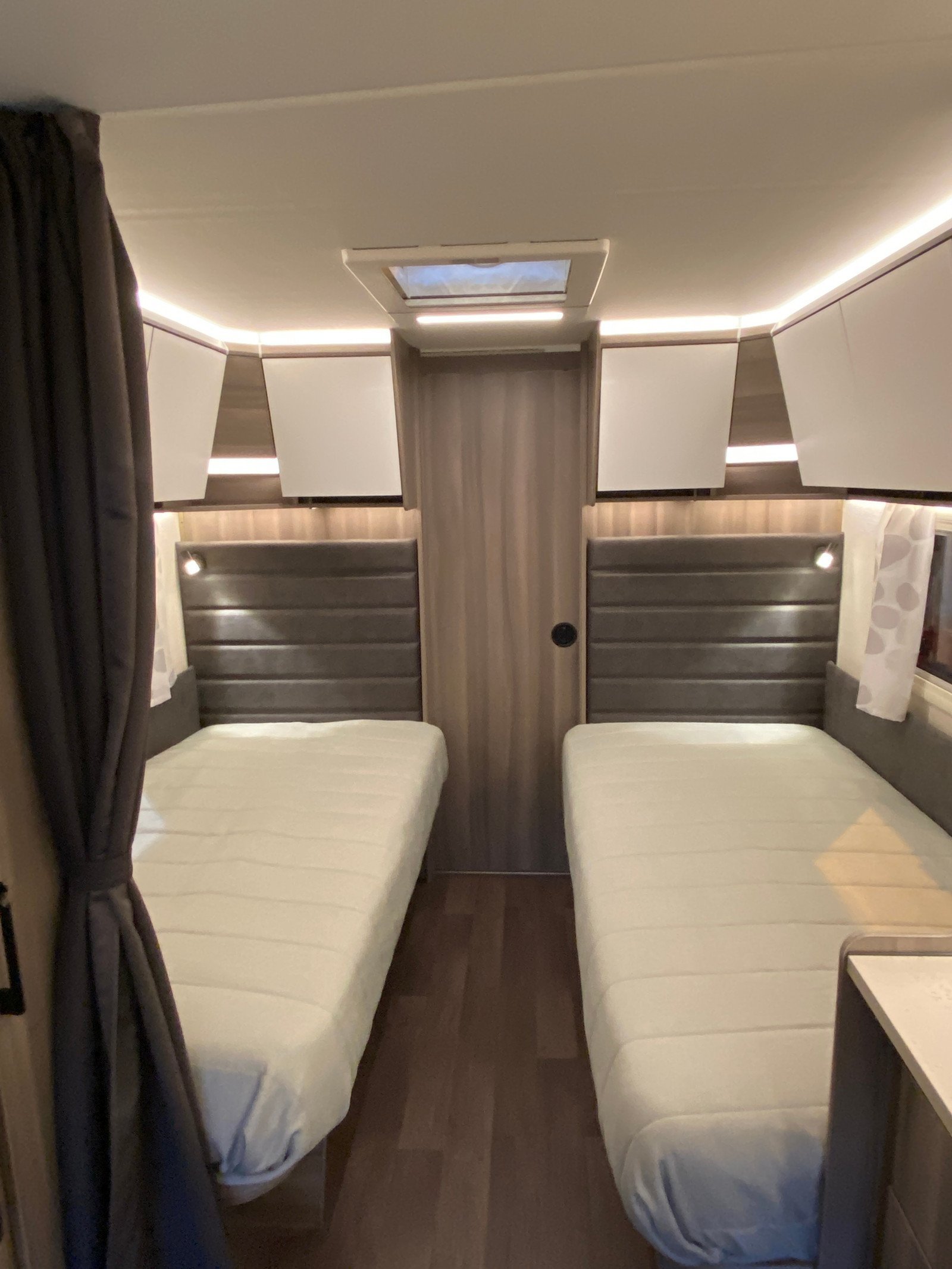 CARAVANE KABE ESTATE 600 TDL KS – Image 9