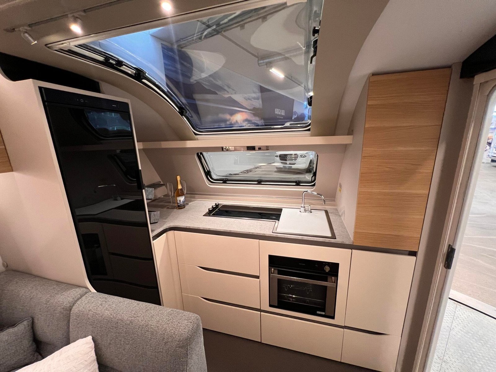 Caravane Adria Adora 613 HT – Image 24