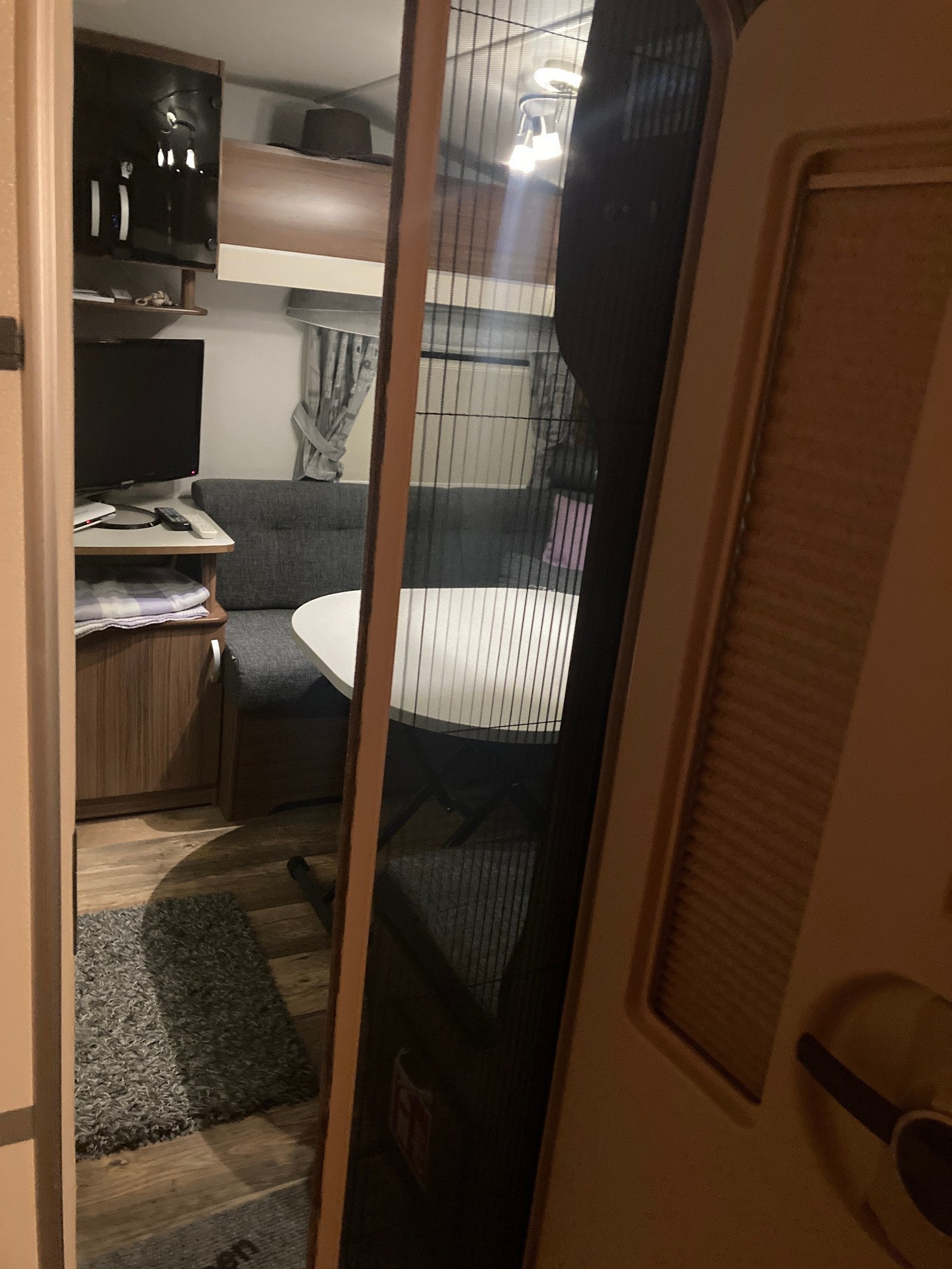 Caravane Polar 680 CTX-BK – Image 17