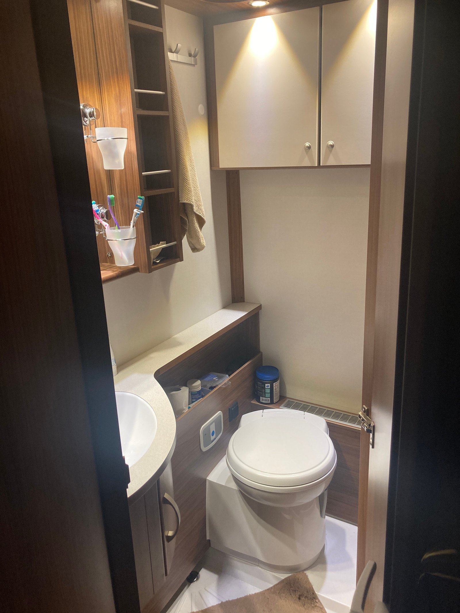 Caravane Polar 680 CTX-BK – Image 20