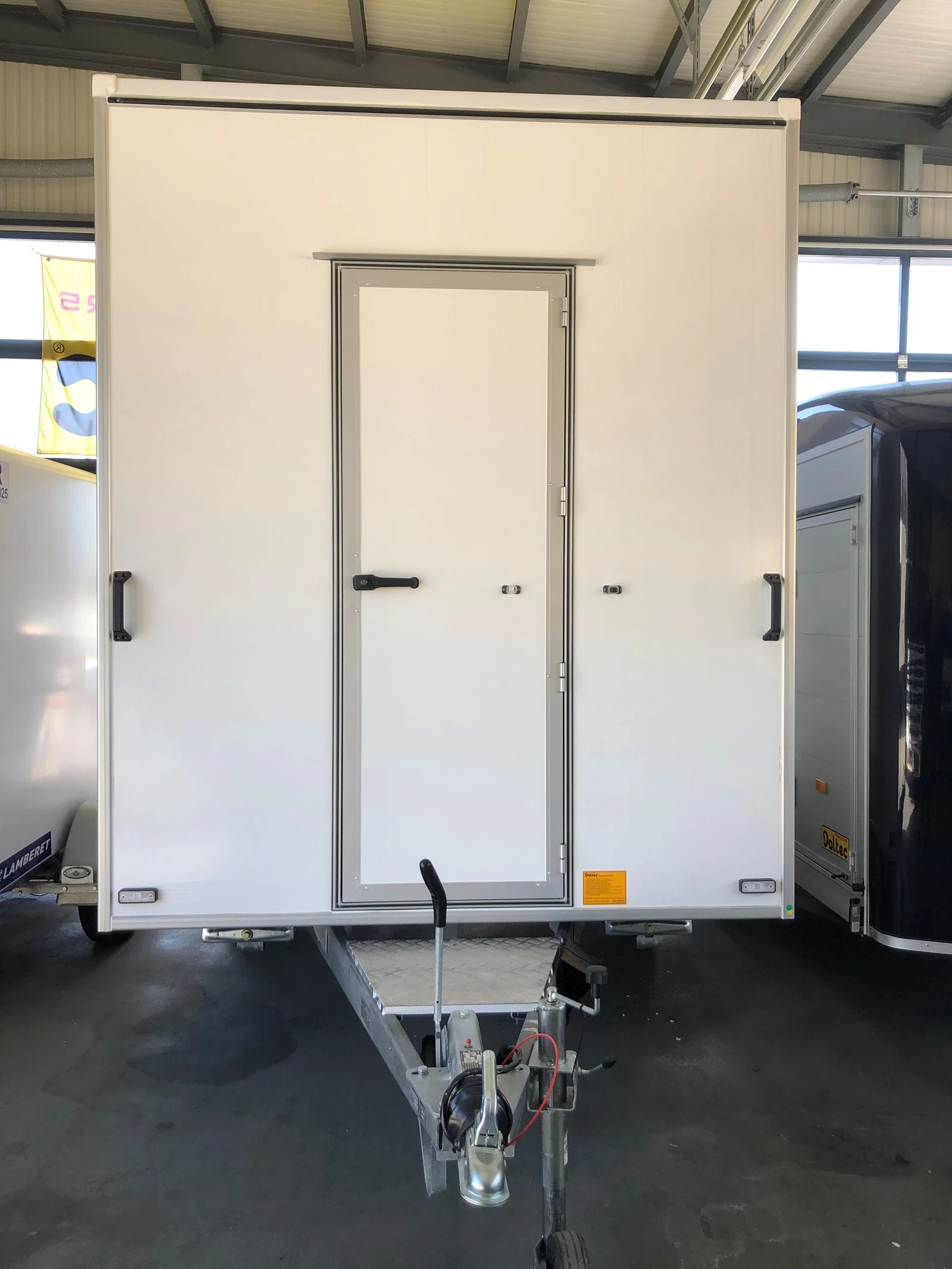 Remorque stand de vente réfrigérer – Image 16