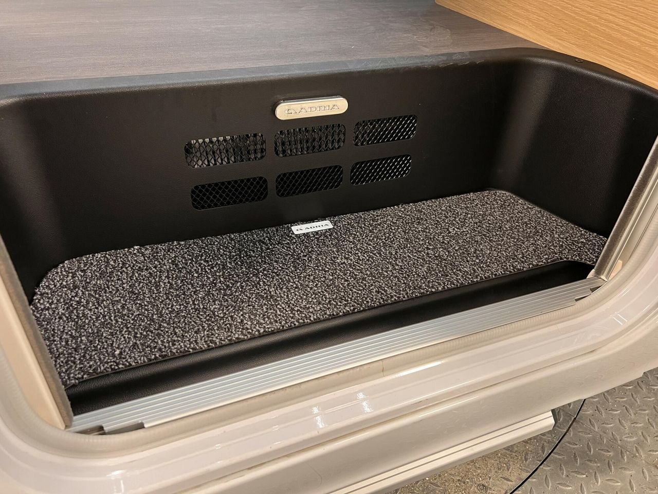 Camping-Car Fiat Ducato Adria Matrix Plus 670 SL 2.2/180 ch – Image 30