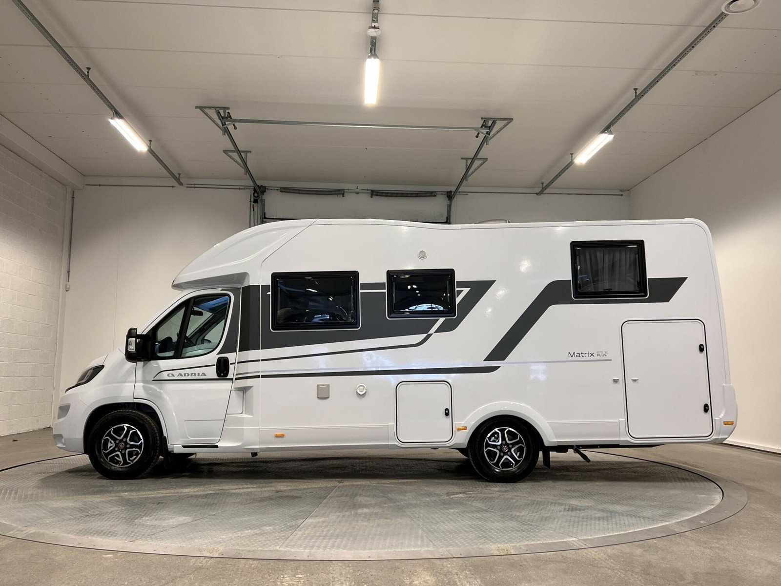 Camping-Car Fiat Ducato Adria Matrix Plus 670 SL 2.2/180 ch – Image 42