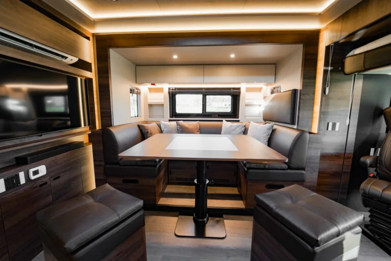 Scania STX Camping-car/Sport automobile – Image 20