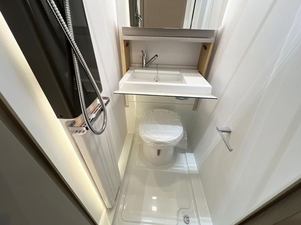 Caravane Adria Alpina 663 – Image 6