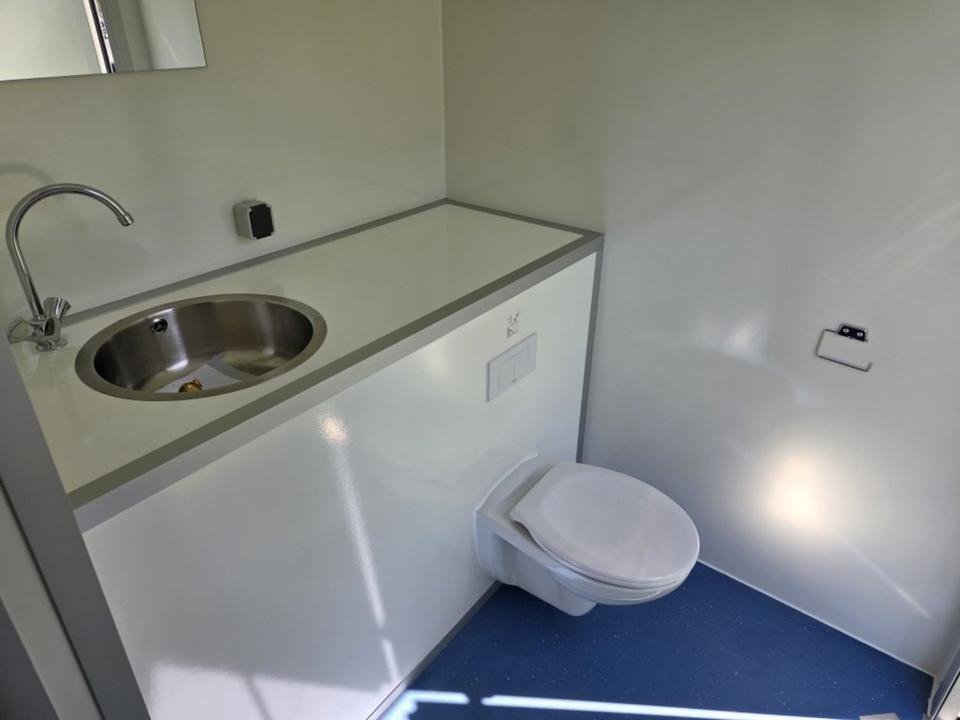 Conteneur comme habitat, remorque chariot de salle de bain remorque de salle de bain remorque sanitaire toilette douche – Image 12