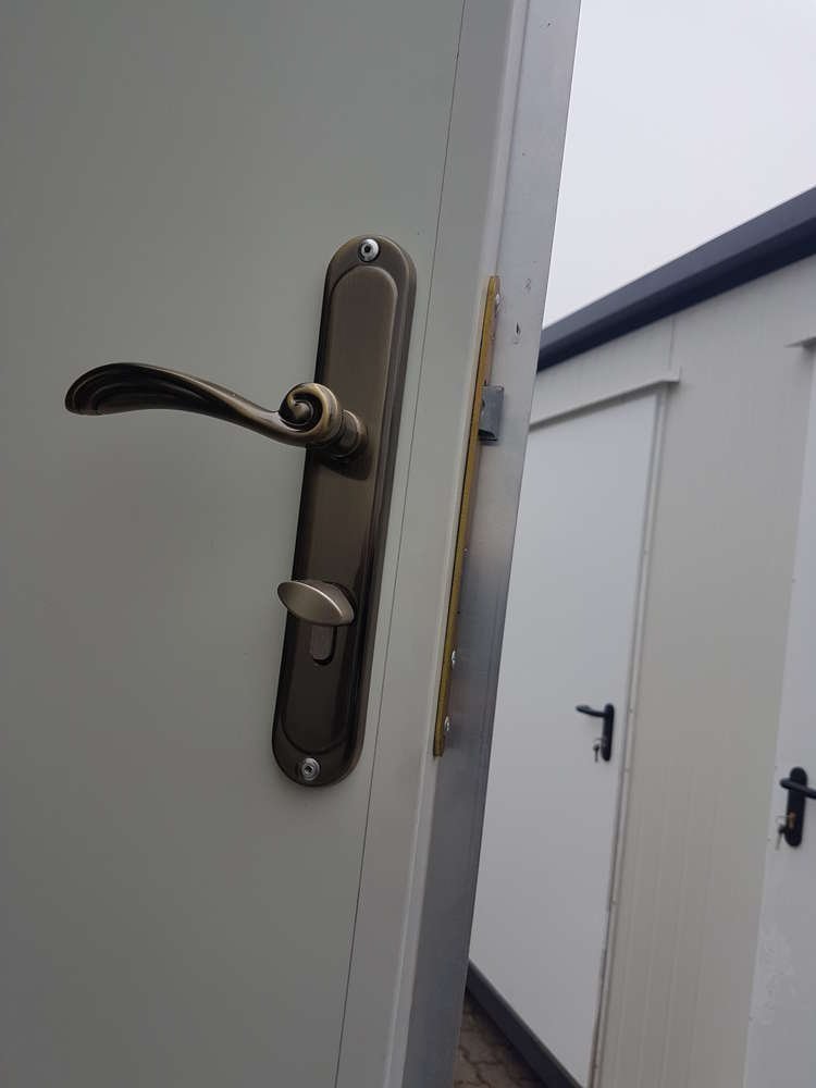 Remorque Sanitaire avec toilette double 3,50x2M 750KG – Image 11