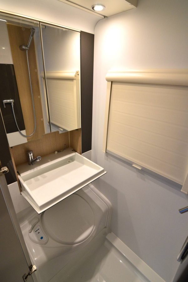 Caravane Adria Action 361 LH Plus – Image 2