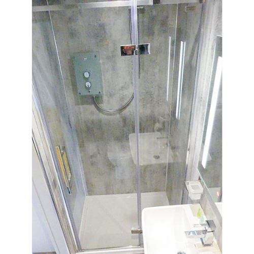 Conteneur Converti : Espace de Vie Extérieur Moderne et Élégant – Image 20