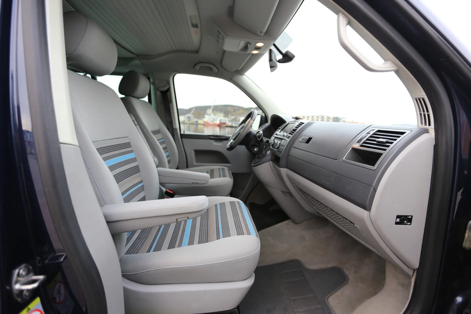 VW California BEACH EDITION 2013 180 CV 2.0 TDI – Image 12