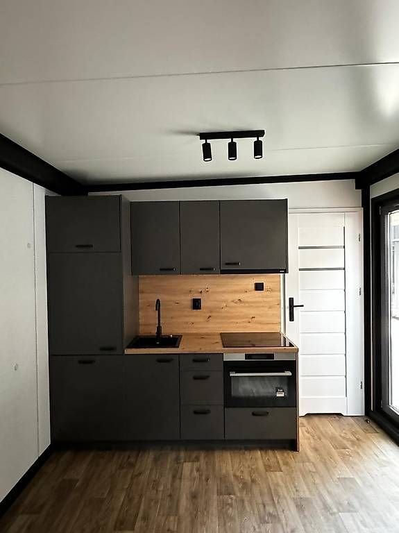 Conteneur de 3,0 m x 13,0 m avec 2 chambres, salle de bain et cuisine – Image 2