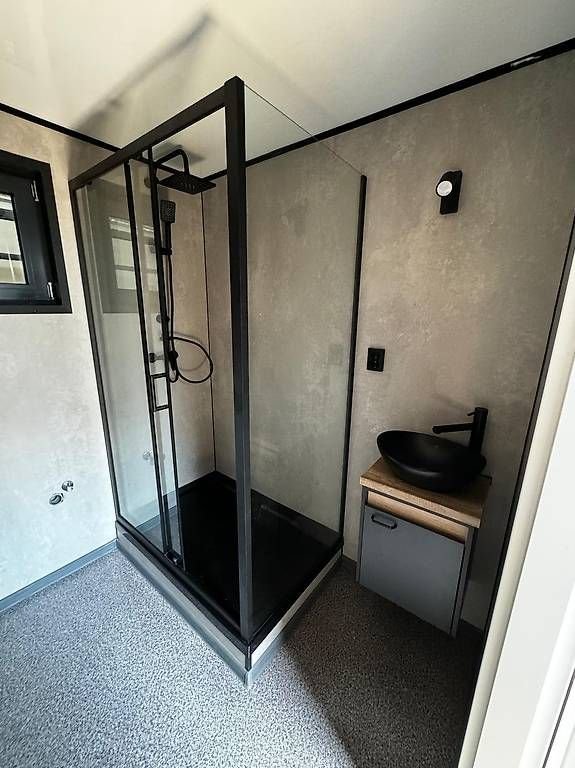 Conteneur de 3,0 m x 13,0 m avec 2 chambres, salle de bain et cuisine – Image 8