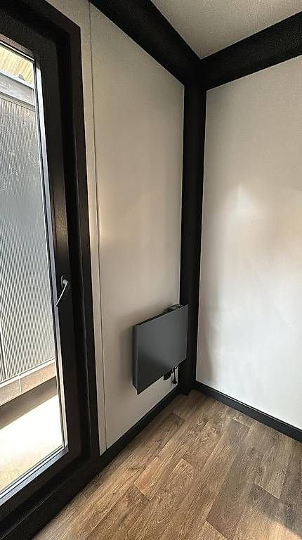 Conteneur de 3,0 m x 13,0 m avec 2 chambres, salle de bain et cuisine – Image 9