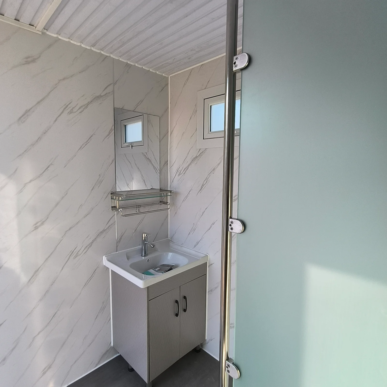 Conteneur Module mobile de douche et de toilettes – Image 9