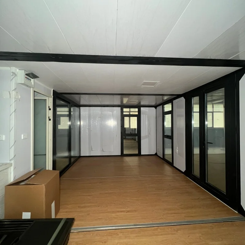 Conteneur maison de 32 m² deux étages Fenêtre en baie et balcon. – Image 9