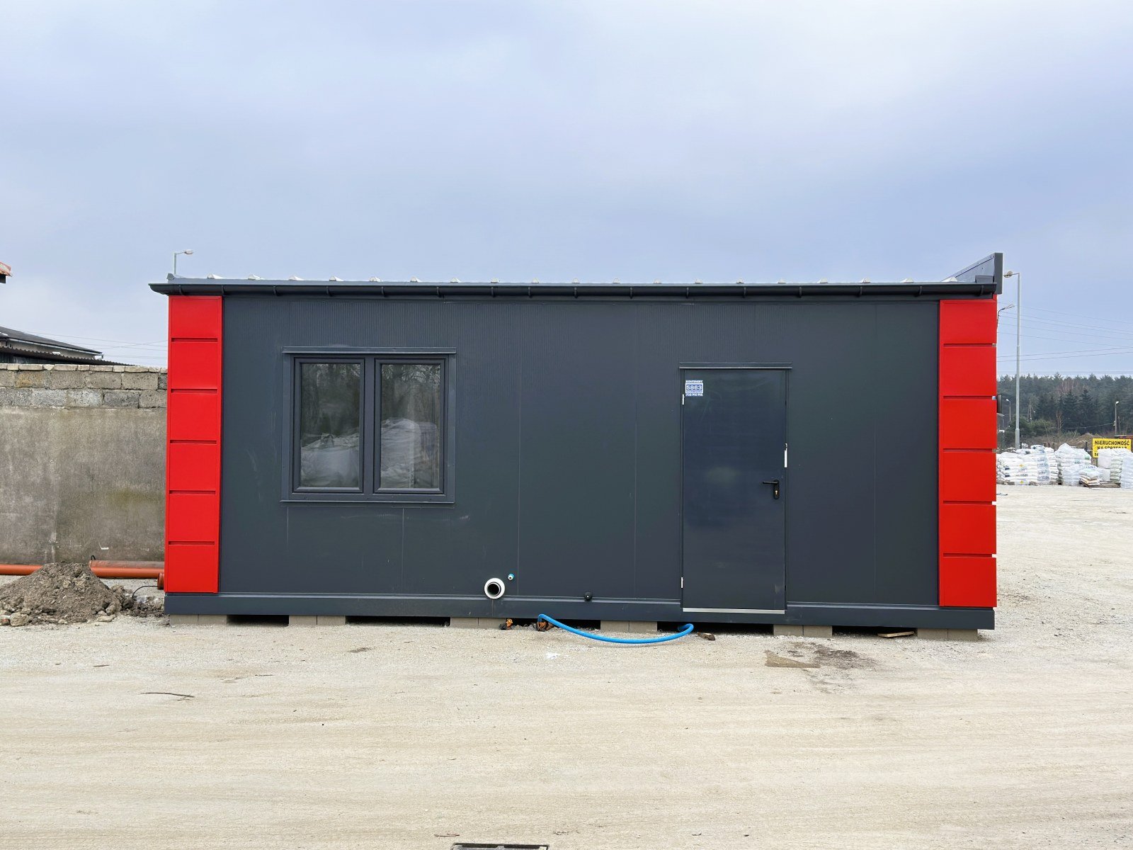 Conteneur Modulaire en panneaux sandwich – bureaux, commerces/logements, 6 pièces – 63 m² – Image 5