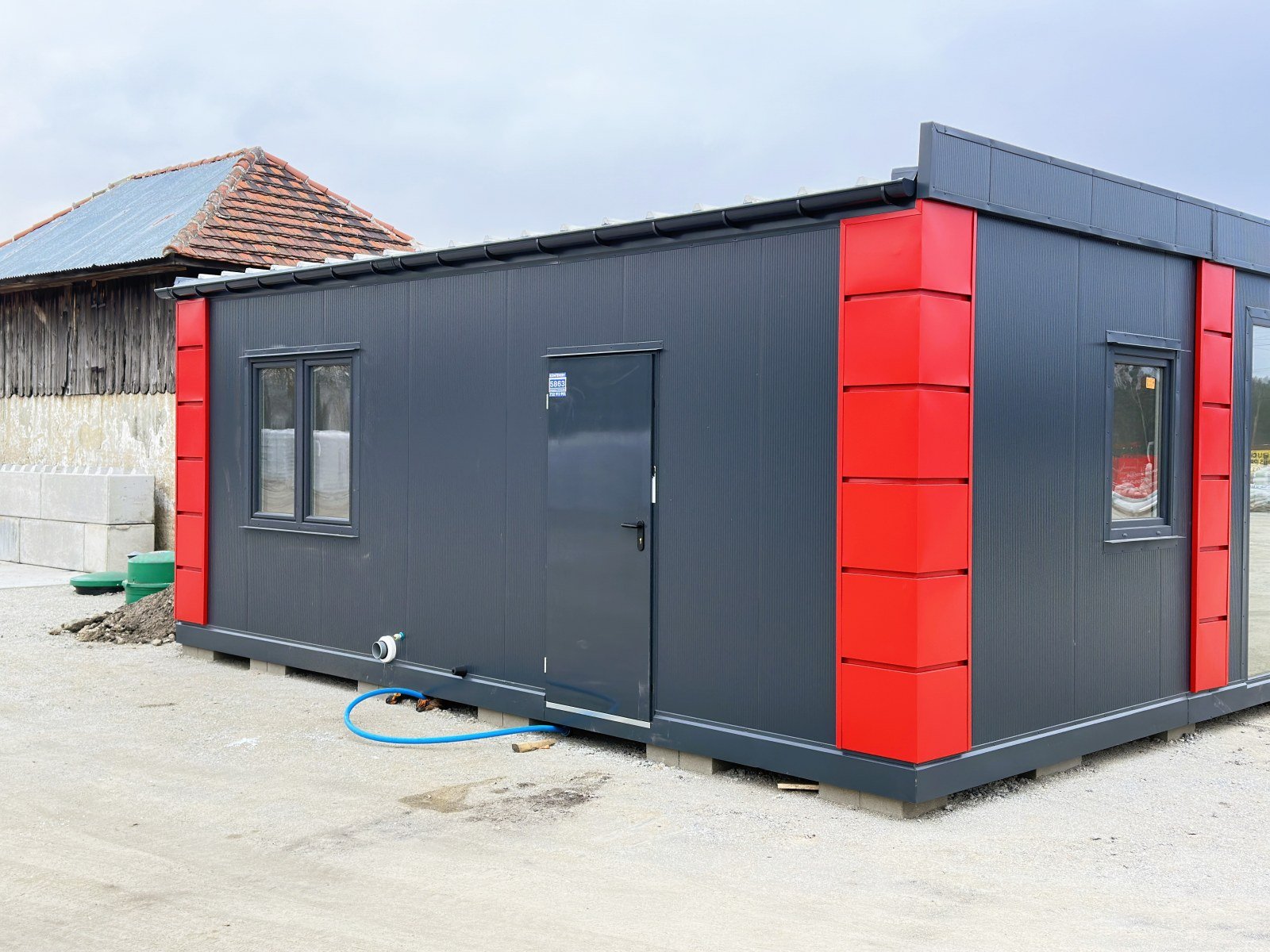 Conteneur Modulaire en panneaux sandwich – bureaux, commerces/logements, 6 pièces – 63 m² – Image 7