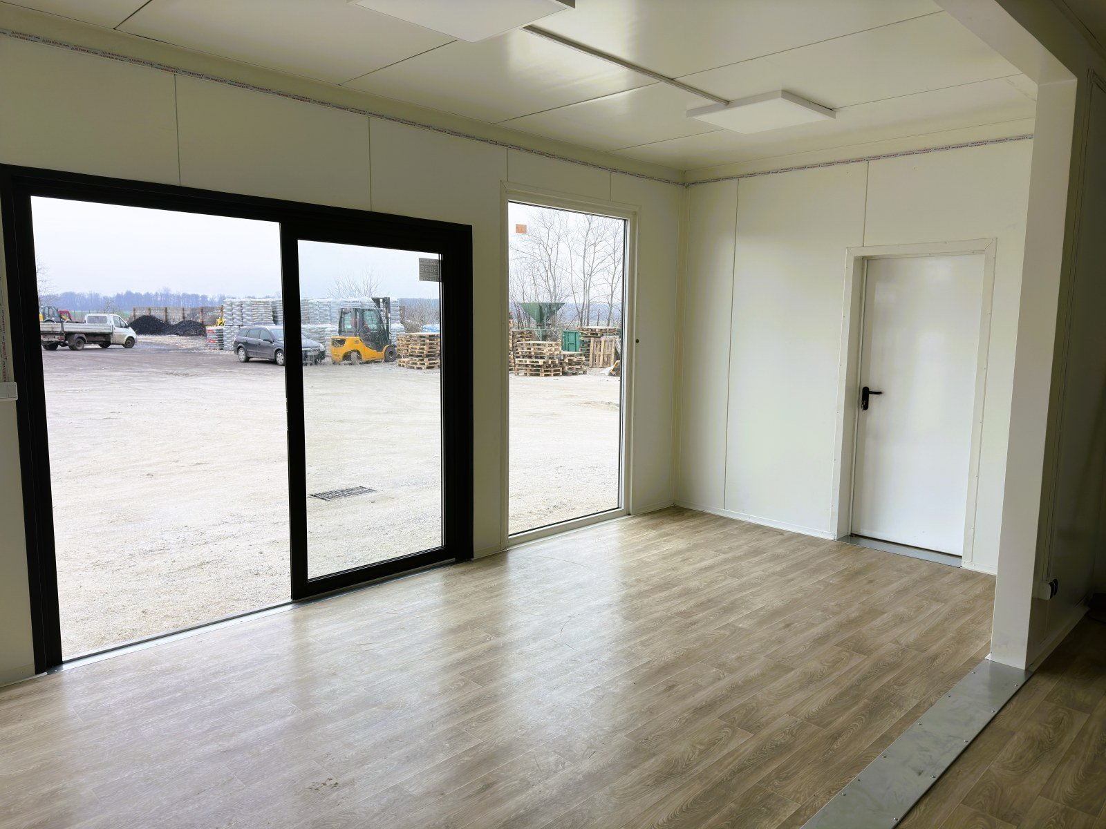 Conteneur Modulaire en panneaux sandwich – bureaux, commerces/logements, 6 pièces – 63 m² – Image 25