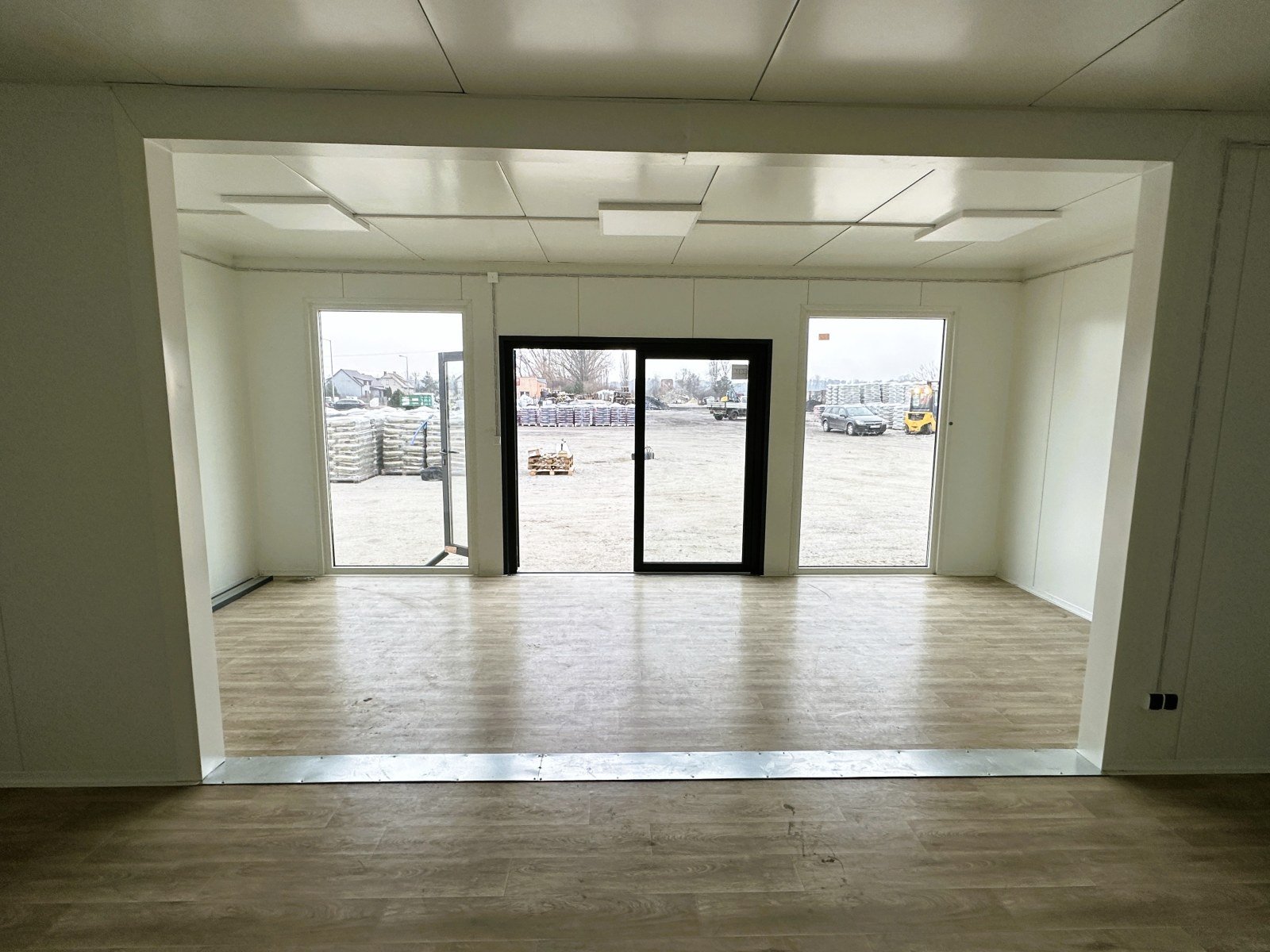 Conteneur Modulaire en panneaux sandwich – bureaux, commerces/logements, 6 pièces – 63 m² – Image 28