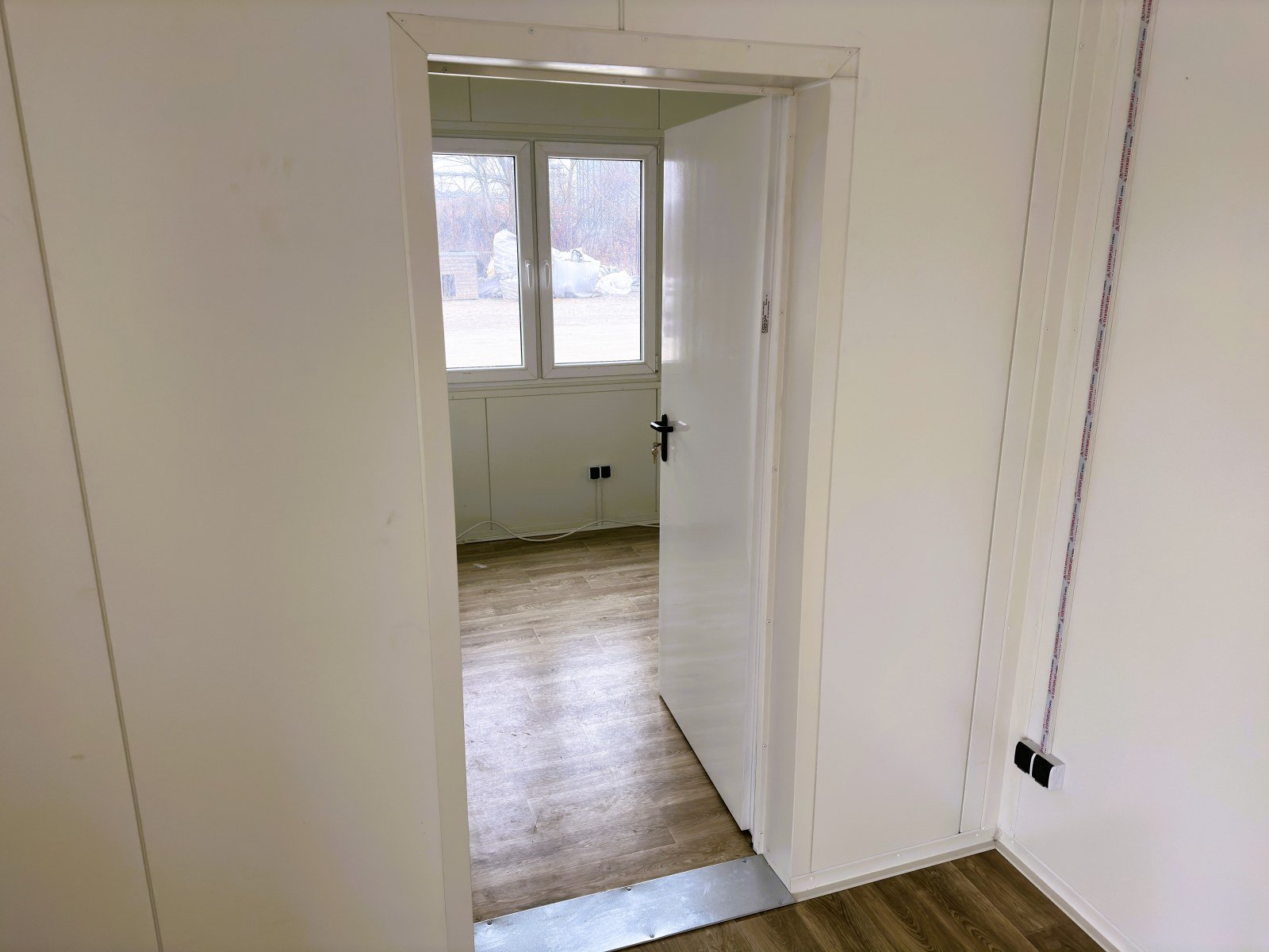 Conteneur Modulaire en panneaux sandwich – bureaux, commerces/logements, 6 pièces – 63 m² – Image 36